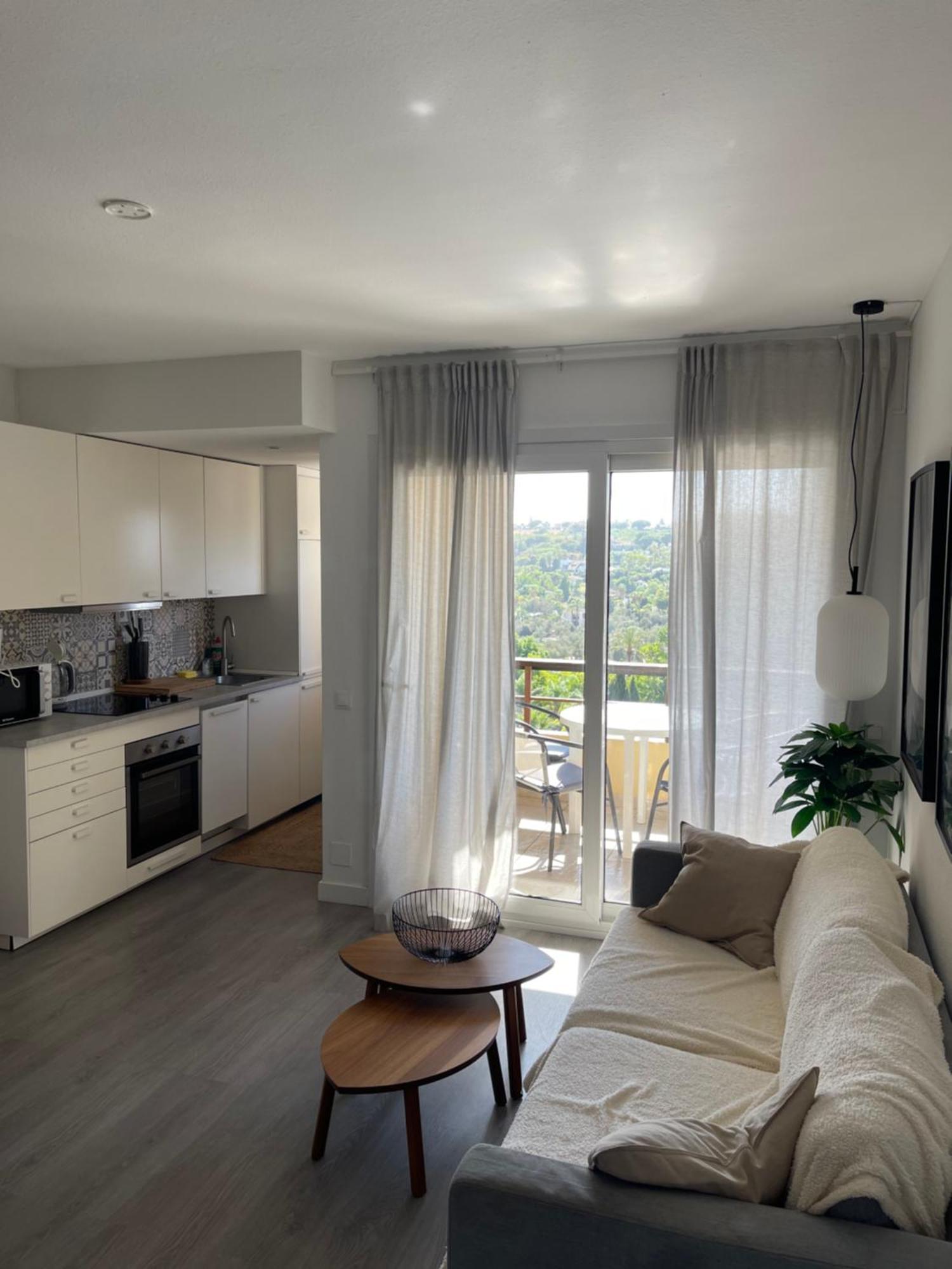 Torres De Aloha 2 Bdr Puerto Banus Apartment Marbella Exterior photo